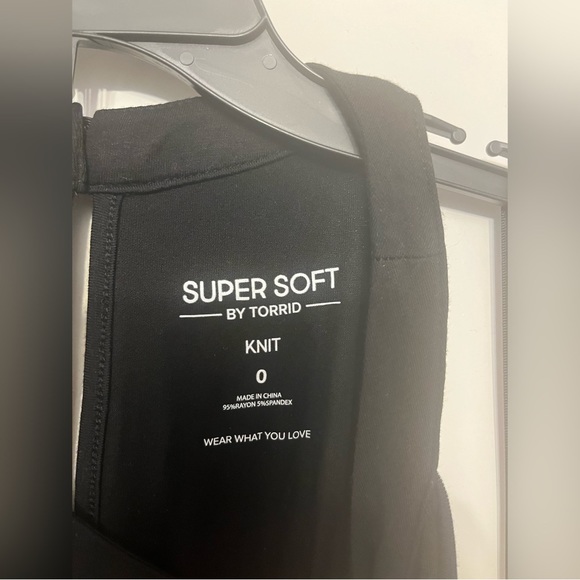 Torrid black bodycon dress ✨NWOT✨ - Picture 3 of 6